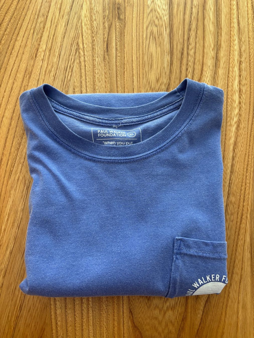 T-shirt: World Oceans Day Make Waves Pocket Tee XL – Usato da Uzwil venduto da MrNobody 4