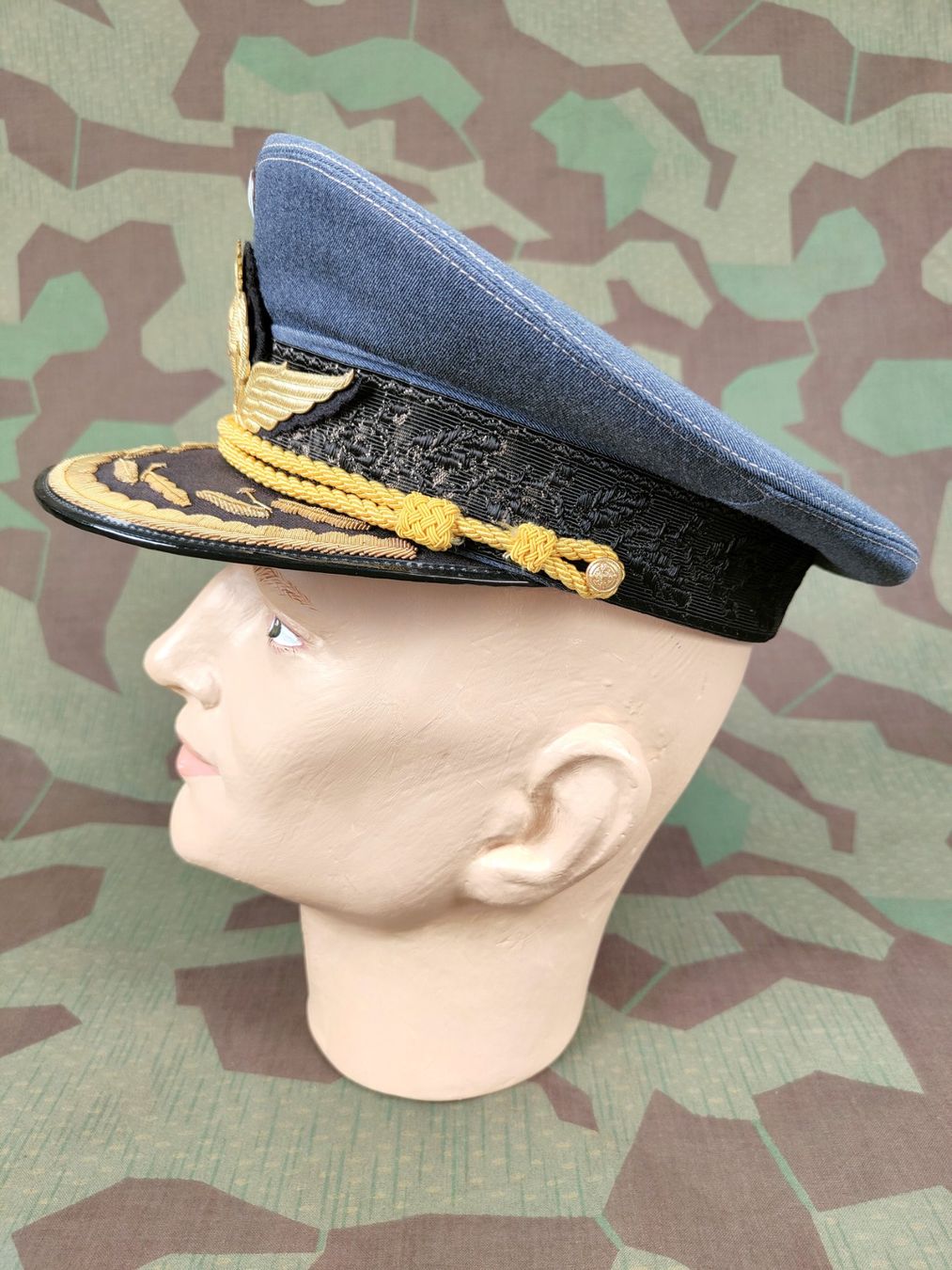 Uniformi: Schirmmütze Luftwaffe, General, Argentinien – Usato da Bauma venduto da SwissMilitaria 2