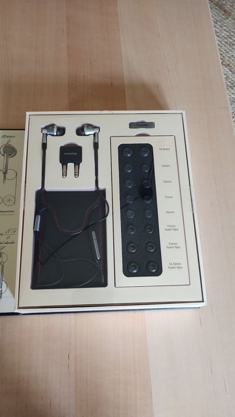Cuffie: Écouteurs 1-more Triple driver – Nuovo e nell'imballaggio originale da Vaulion venduto da JohannTel 1