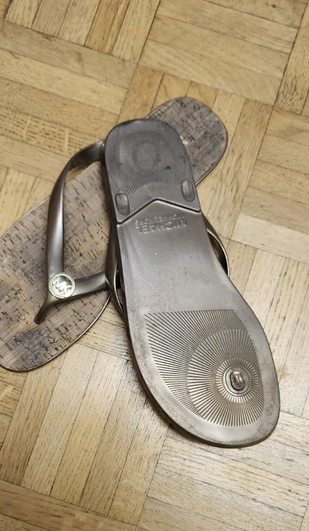 Michael Kors Scarpe da donna: Michael Kors Flipflops – Usato da Zürich venduto da alv_pqz2 1