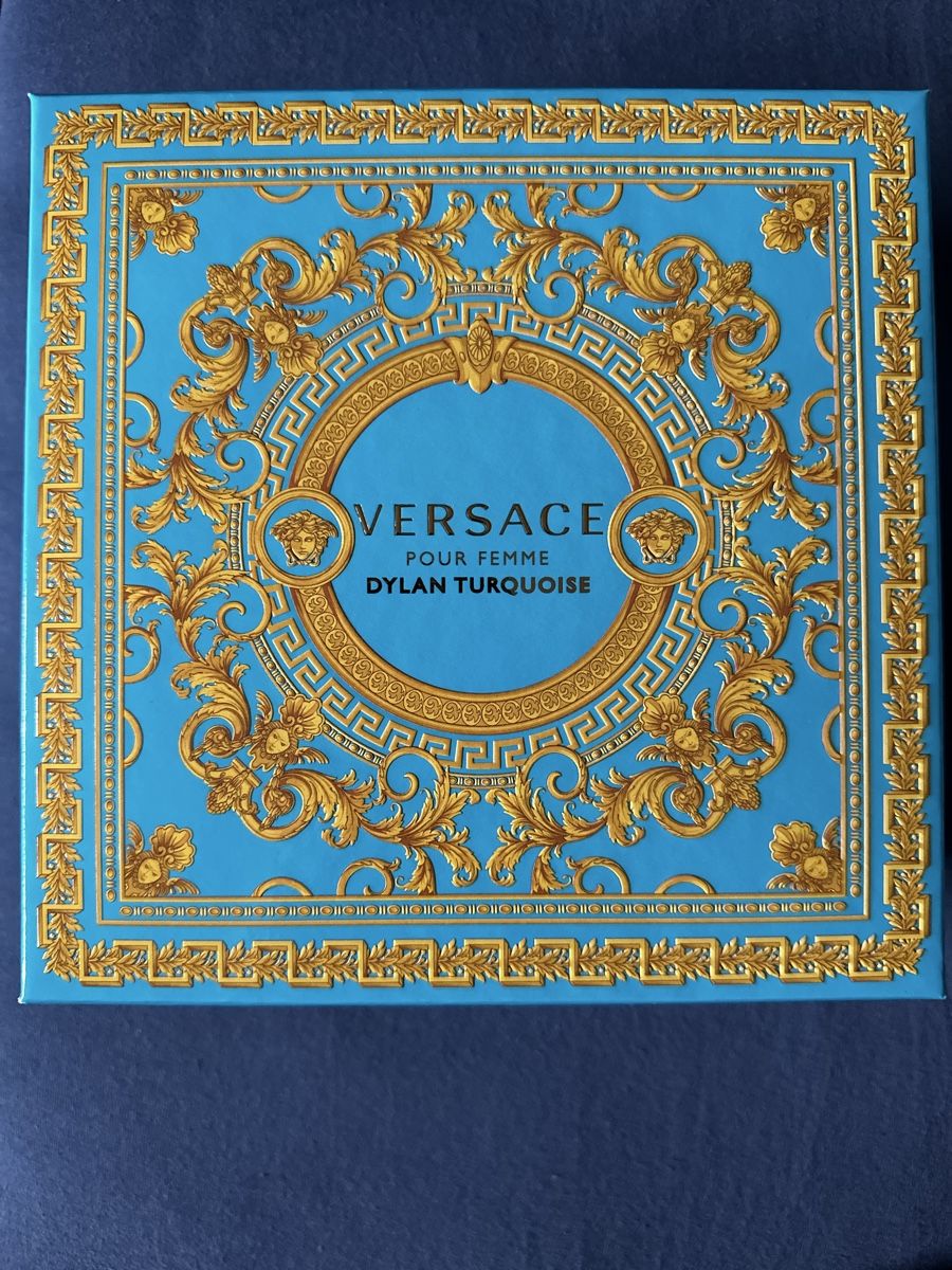 Cofanetto carica e porta orologi: Versace Dylan Turquoise Geschenkbox leer - Neuwertig! – Nuovo (secondo la descrizione) da Winterthur venduto da lou_9npy
