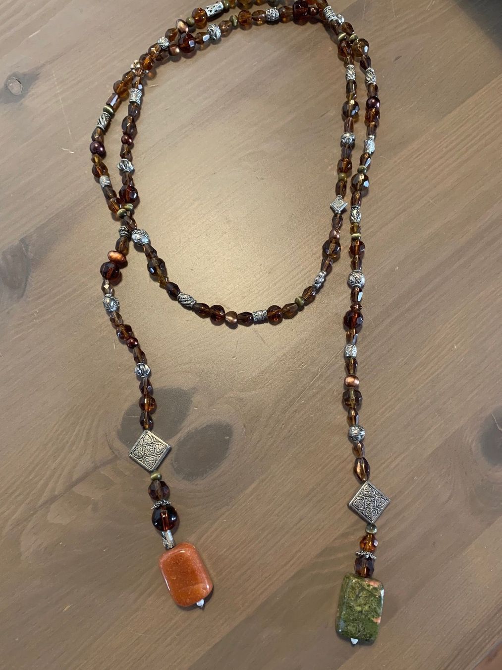 Catenine: Kette mit Edelsteinen – Usato da Fehraltorf venduto da Nadja0205