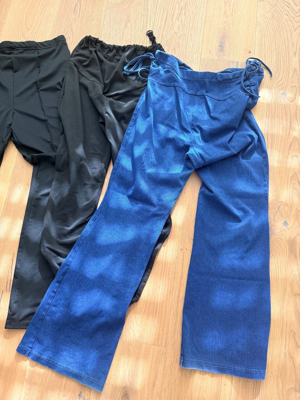 Lotti di vestiti: Premaman paket Kleider – Usato da Liestal venduto da HAELV 2