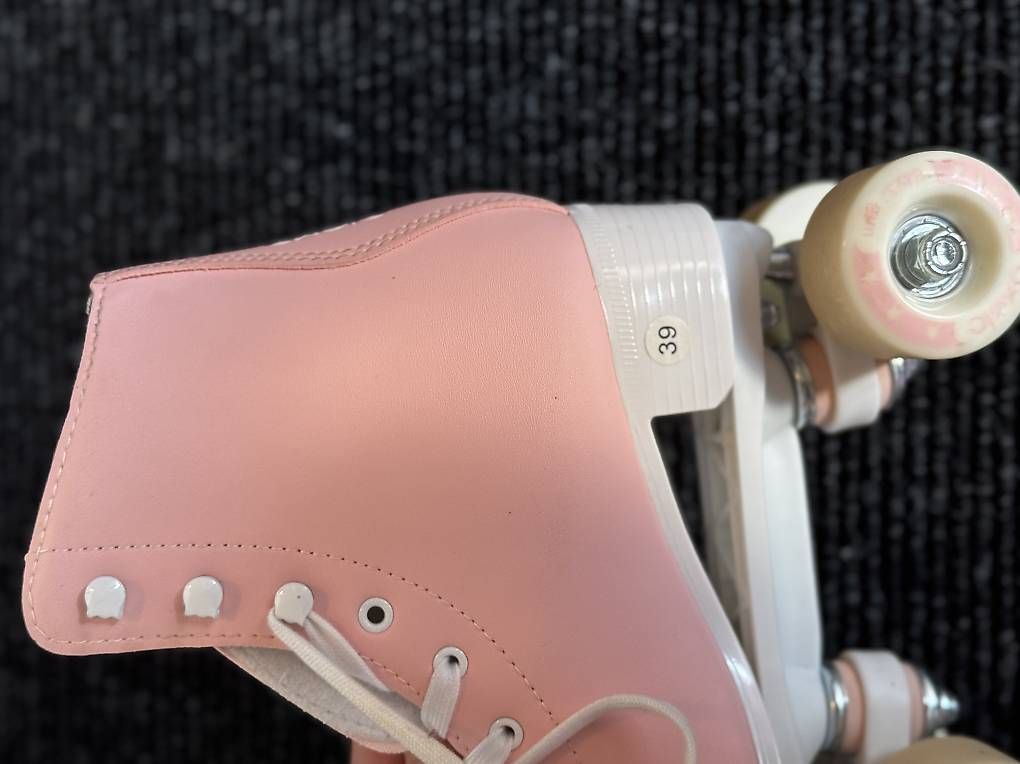 Inline-Skating & Rollschuhe: Rollschuhe – Gebraucht aus Aarau Rohr von Bohne00 2