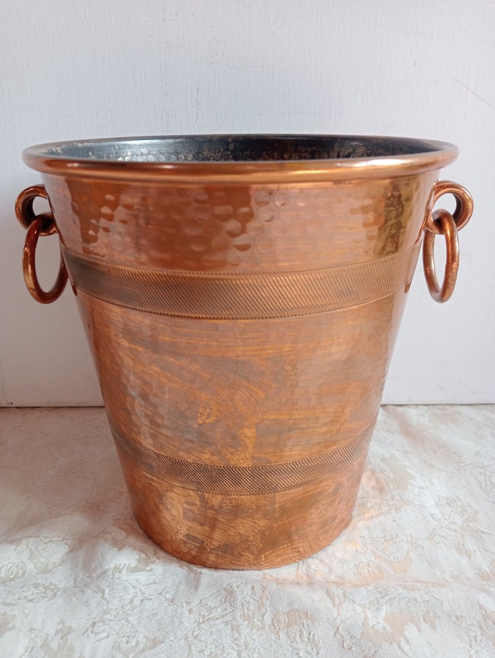 Altro: Kupfer Eimer Übertopf Weinkühler mit Ringen Vintage 690 Gr. – Usato da Oberdorf BL venduto da Barocki888 2