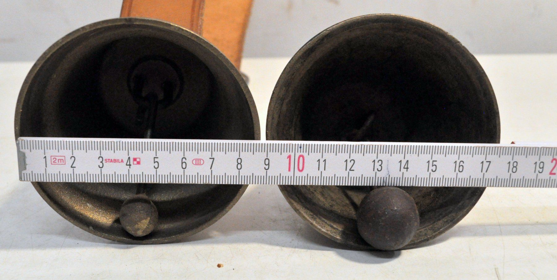 Campanacci mucche: Lot de deux petites cloches – Usato da Neuchâtel venduto da Neuchatel 2