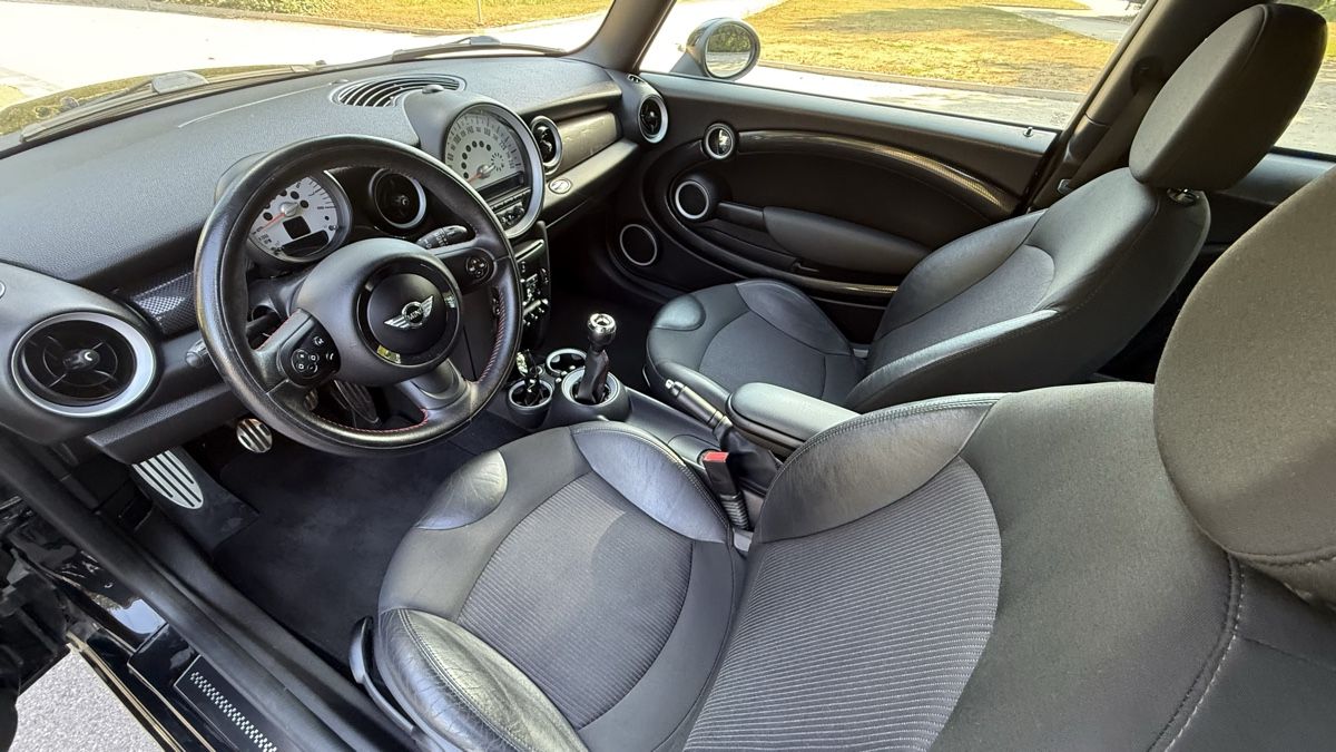 Mini Autos: MINI COOPER S JCW AERO Paket – Gebraucht aus Basel von bahoo5858 5