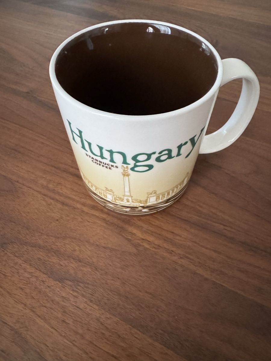Starbucks Tazze: Starbucks Tasse Hungary  – Usato da Zürich venduto da yas_7vdk 1