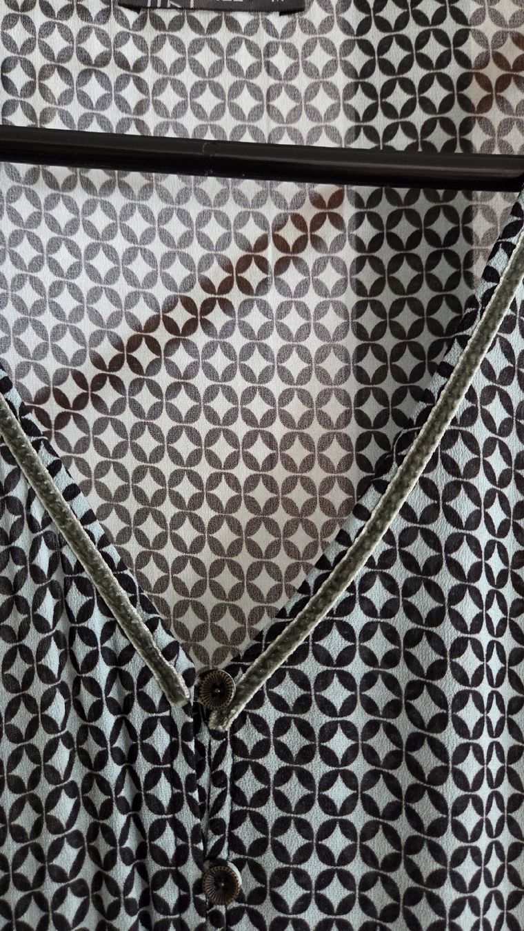 Nile Vestiti: Kleid Nile gemustert mit Knopfleiste  – Usato da Winterthur venduto da sandi99 2