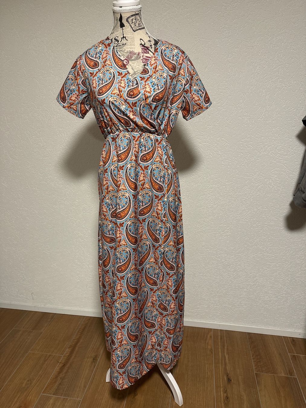 Vestiti: Maxikleid Gr. S Blumenmuster – Usato da Meyriez venduto da muriS