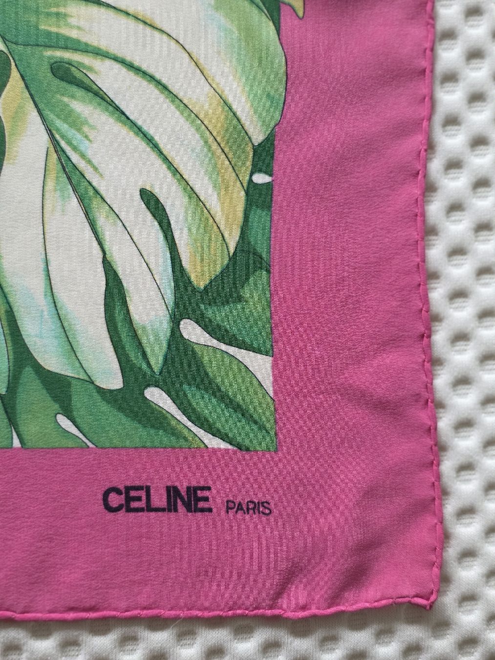 Celine Foulard & Sciarpe: Céline Paris Seidentuch 85 × 85 cm – Nuovo (secondo la descrizione) da Zürich venduto da LIMAR 5