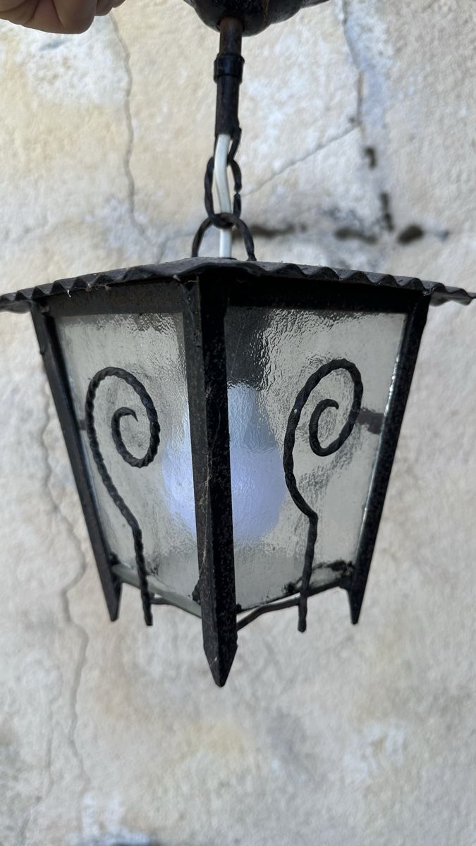 Lampade: Antike Hängelampe Aussenlampe Eisen.  – Usato da St-Gingolph venduto da Edgar1920