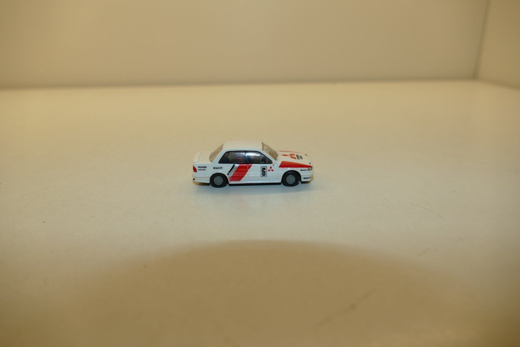 Rietze Voitures modèles: Rietze 1:87: Mitsubishi Galant #6 – Neuf (Voir description) à Niederhasli par rail-duerst 3