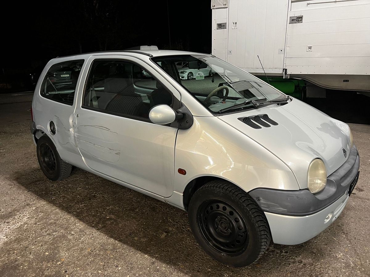 Renault Automobili: Renault twingo Top – Usato da Hombrechtikon venduto da RPFOliveira 1