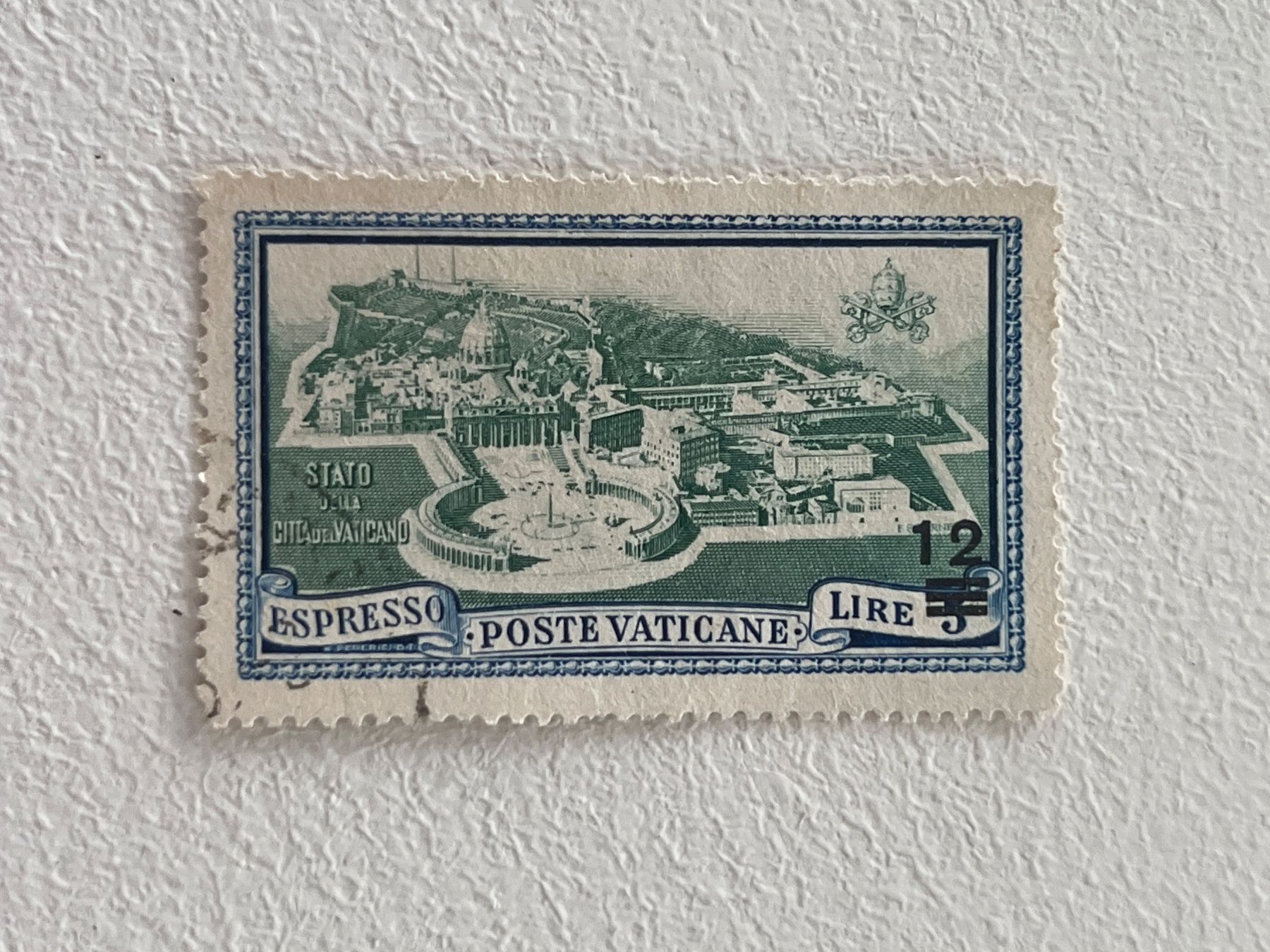 Tous les timbres: Briefmarke: Città del Vaticano – D'occasion à Chiasso par AzenYa