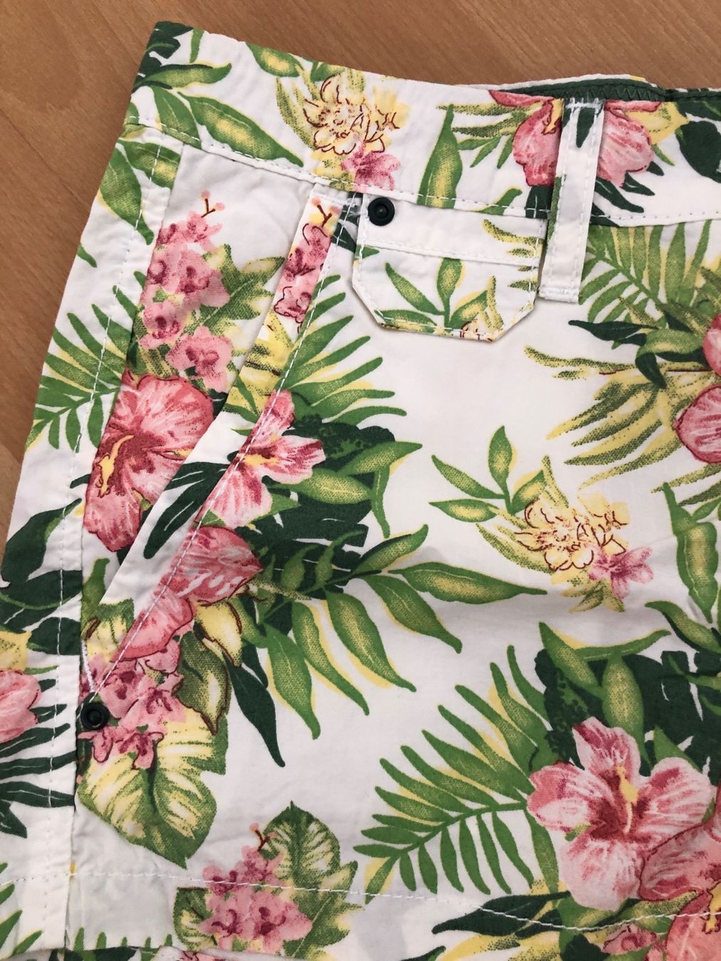 C&A Pantaloni: Kurze Sommerhose Gr 38 – Usato da Zürich venduto da Herbion1 1