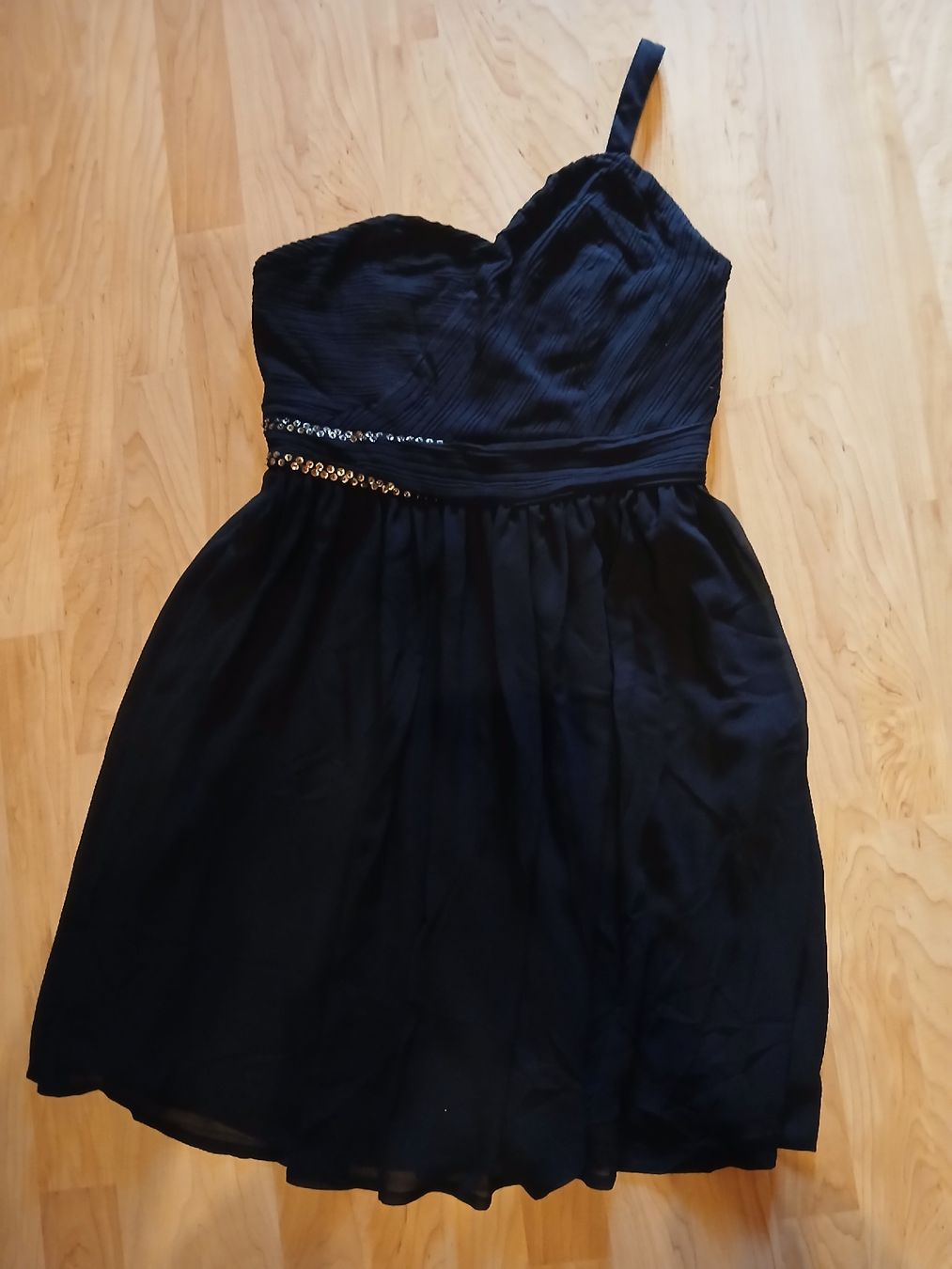 Vestiti: Robe noire élégante asymétrique - Taille 38 – Usato da Grandvillard venduto da JuanitaY