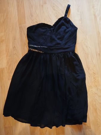 Robe noire élégante asymétrique - Taille 38