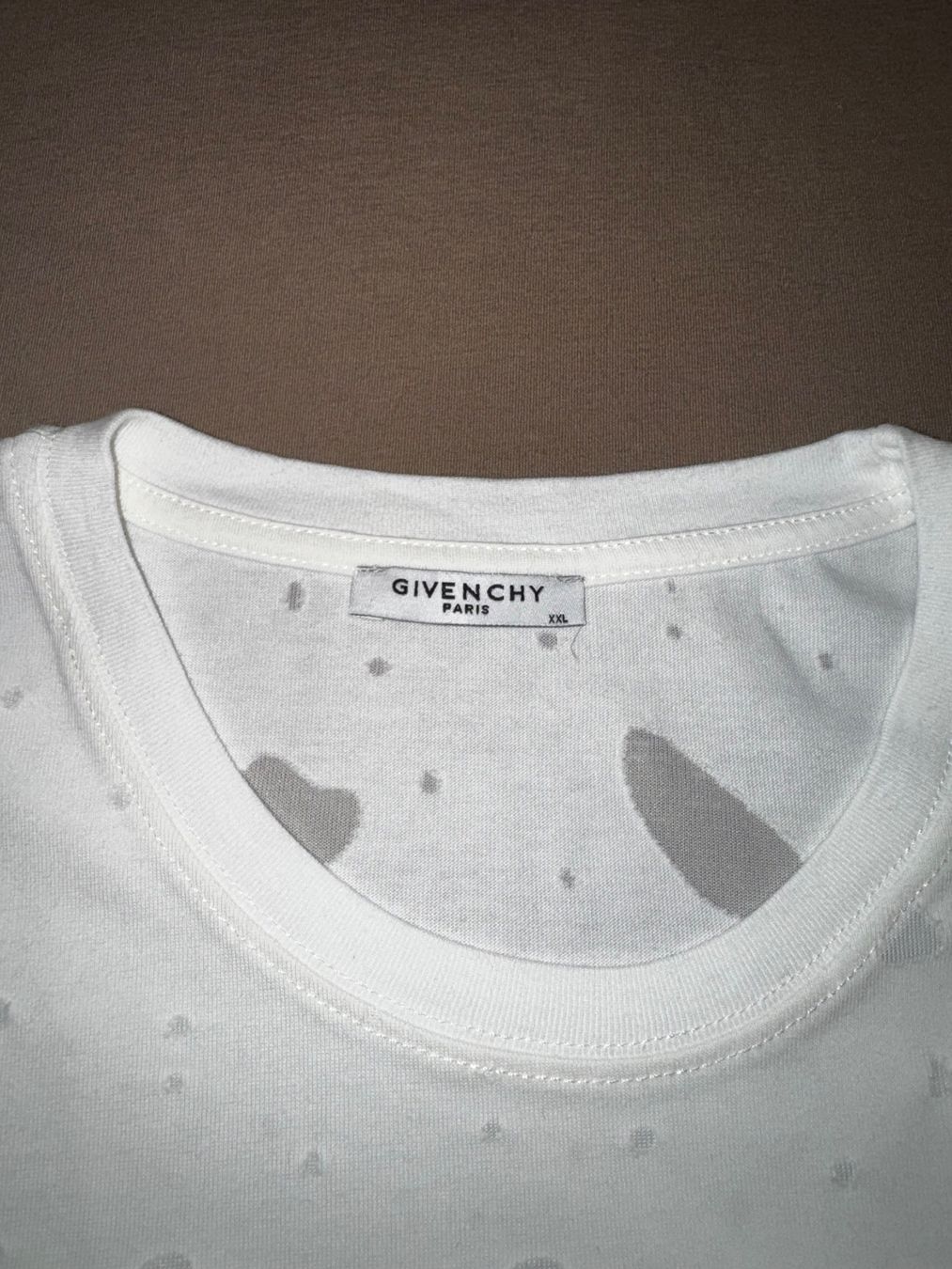 T-shirt: T-Shirt Givenchy, Grösse XXL, Weiss – Usato da Mägenwil venduto da Mhl_tmc 1