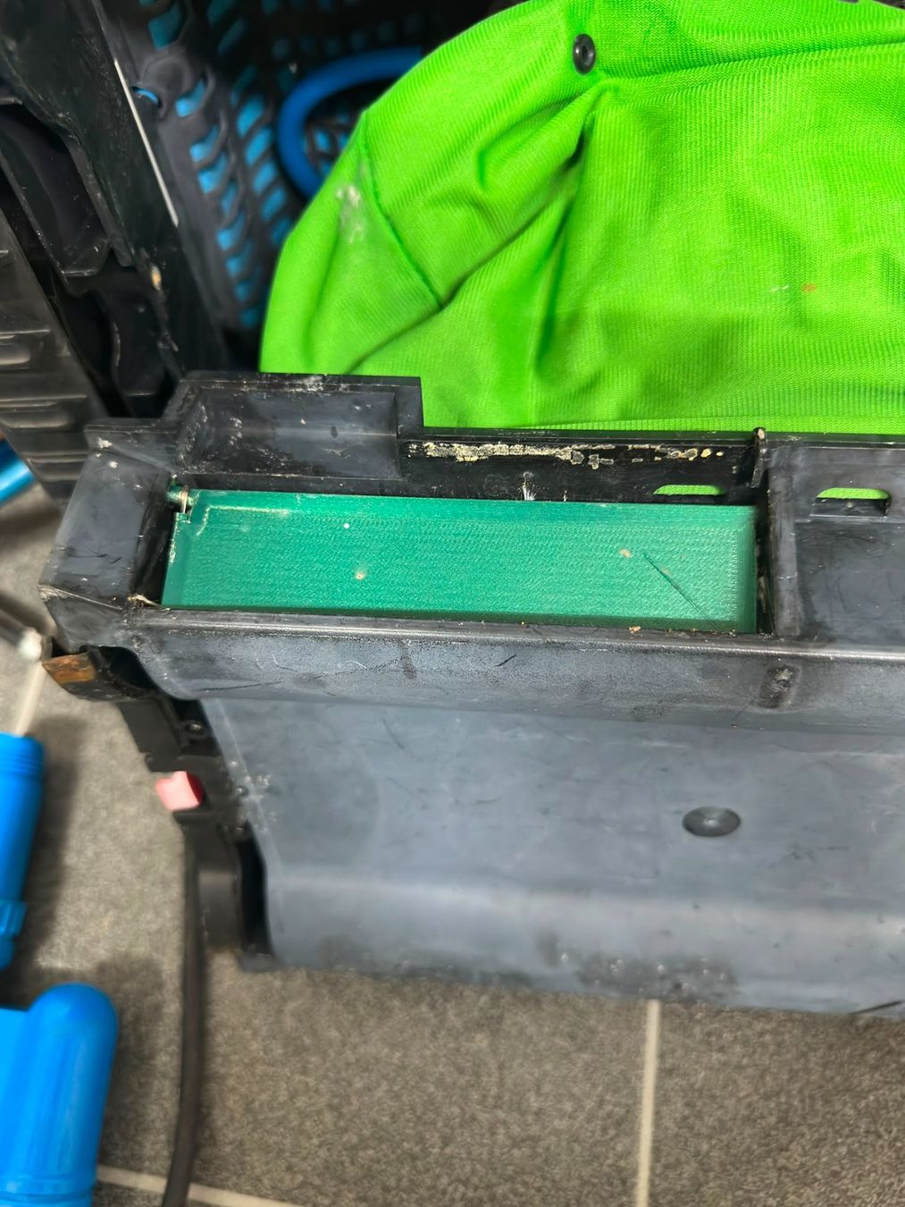 Accessoires de piscine: SmartPool Scrubber 60 (defekt / Teilespender) – Défectueux à Kirchleerau par KA-MA 1