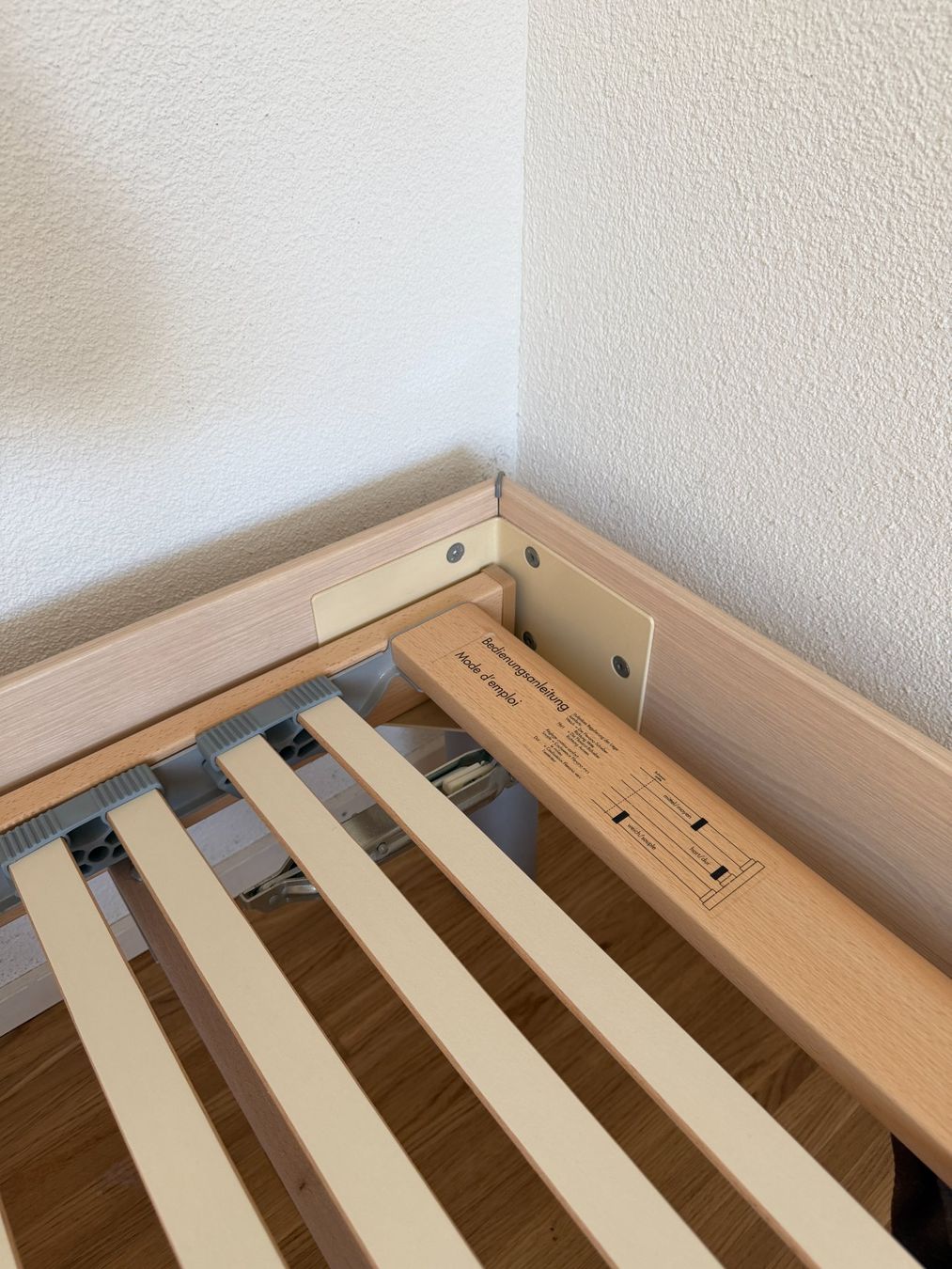 Betten: Bett mit Lattenrost (Robusta - swiss made) – Gebraucht aus Kriens von Cinghiale26 5