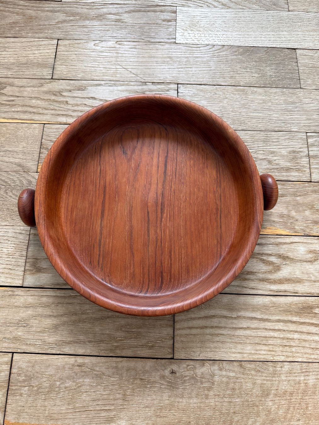 Piatti di portata: Rundes Vintage Teaktableau – Usato da Luzern venduto da Mamutpe 3