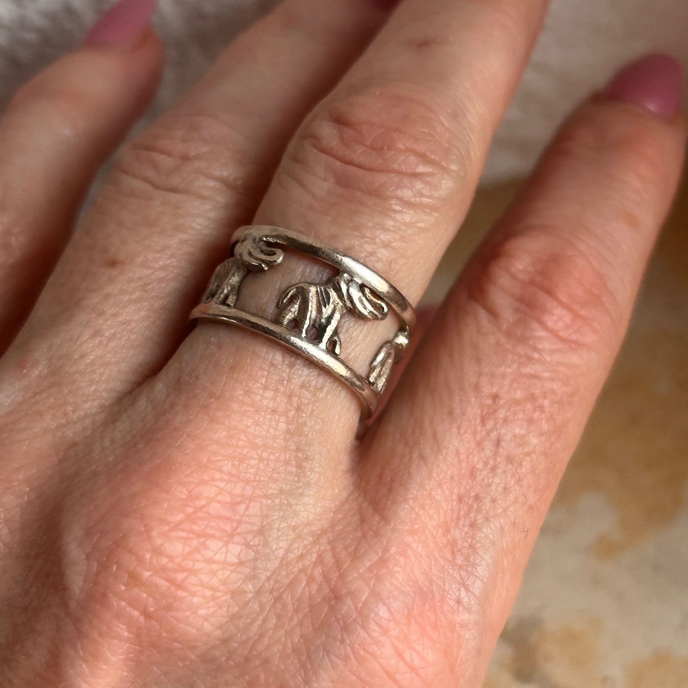Anelli: Elefanten Ring, 925er Silber (Grösse 57.5) – Usato da Laufen venduto da Bellebellezza