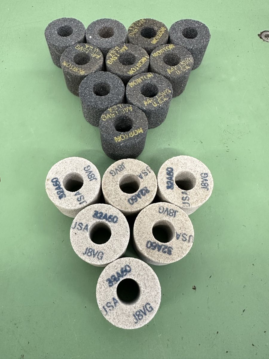 Smerigliatrici & Lucidatrici: Schleifstein, Grinding Stones. – Nuovo (secondo la descrizione) da Aarberg venduto da SNMachines