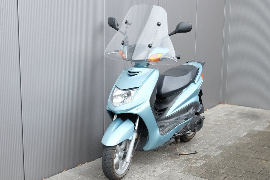 Yamaha Scooter: Yamaha XC125 Cygnus X – Usato da Sargans venduto da pirelli146 1