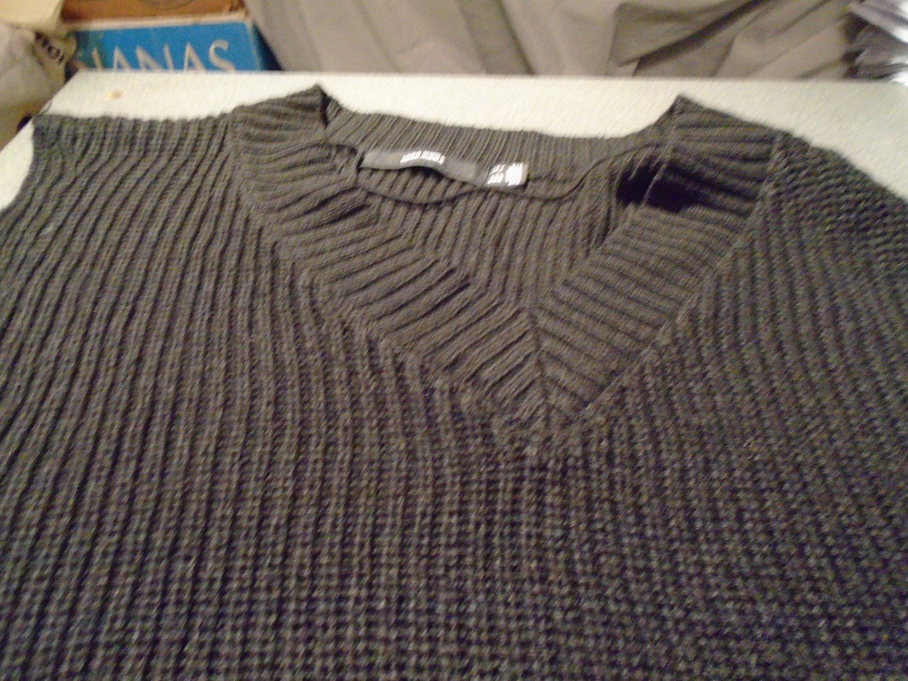 Pullover & Sweatshirts: Pullover Grösse L, Vero Moda, schwarz/gestrickt, ohne Arme – Gebraucht aus Zürich von Motzkuh 1