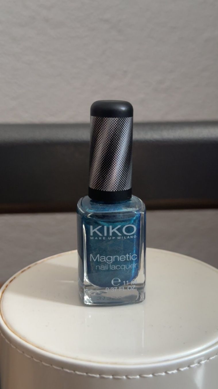 Smalto per unghie: Kiko Nagellack magnetic petrol – Usato da Oftringen venduto da tola19