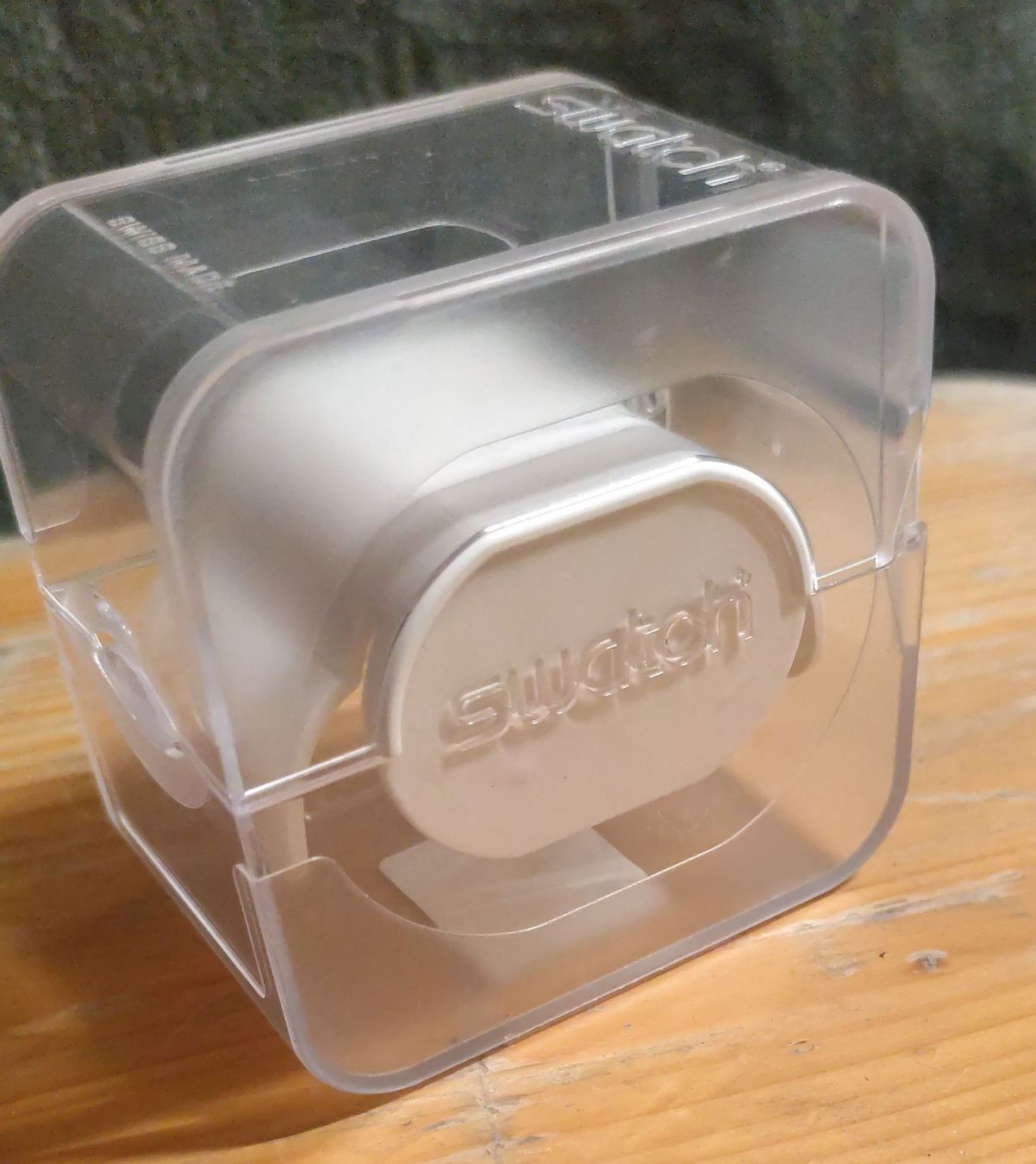 Swatch Uhrenboxen: Swatch Uhrenbox Kunststoff transparent gebraucht – Gebraucht aus Büsserach von Vintage-vins