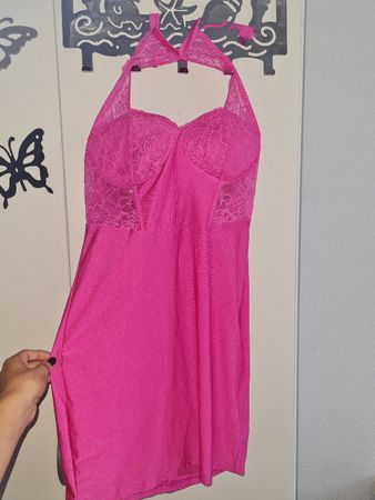 Heisses, pinkes kleid grösse M