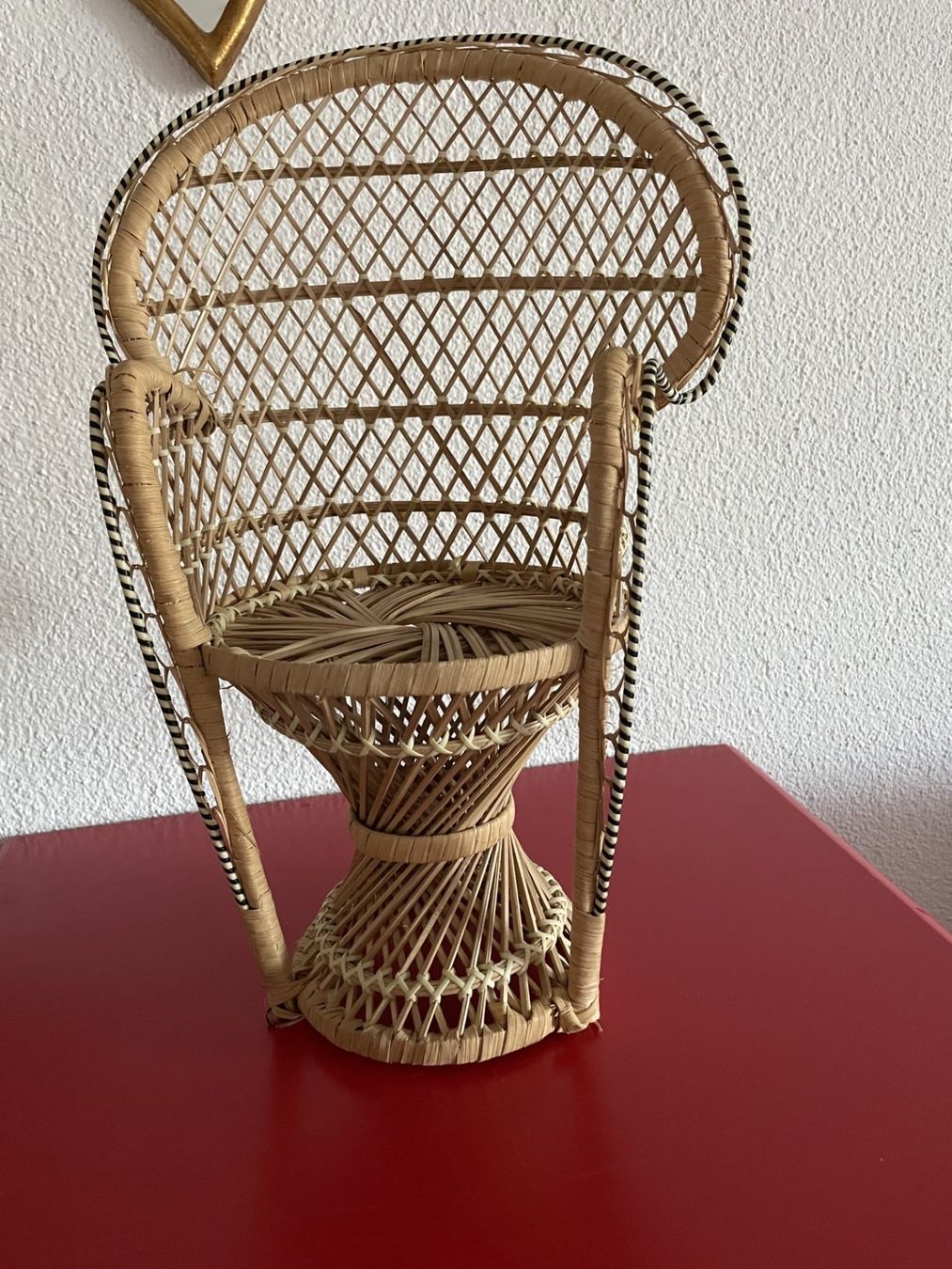 Sedie: Geflochtener Stuhl / Thron 40 cm – Usato da Winkel venduto da Kade50