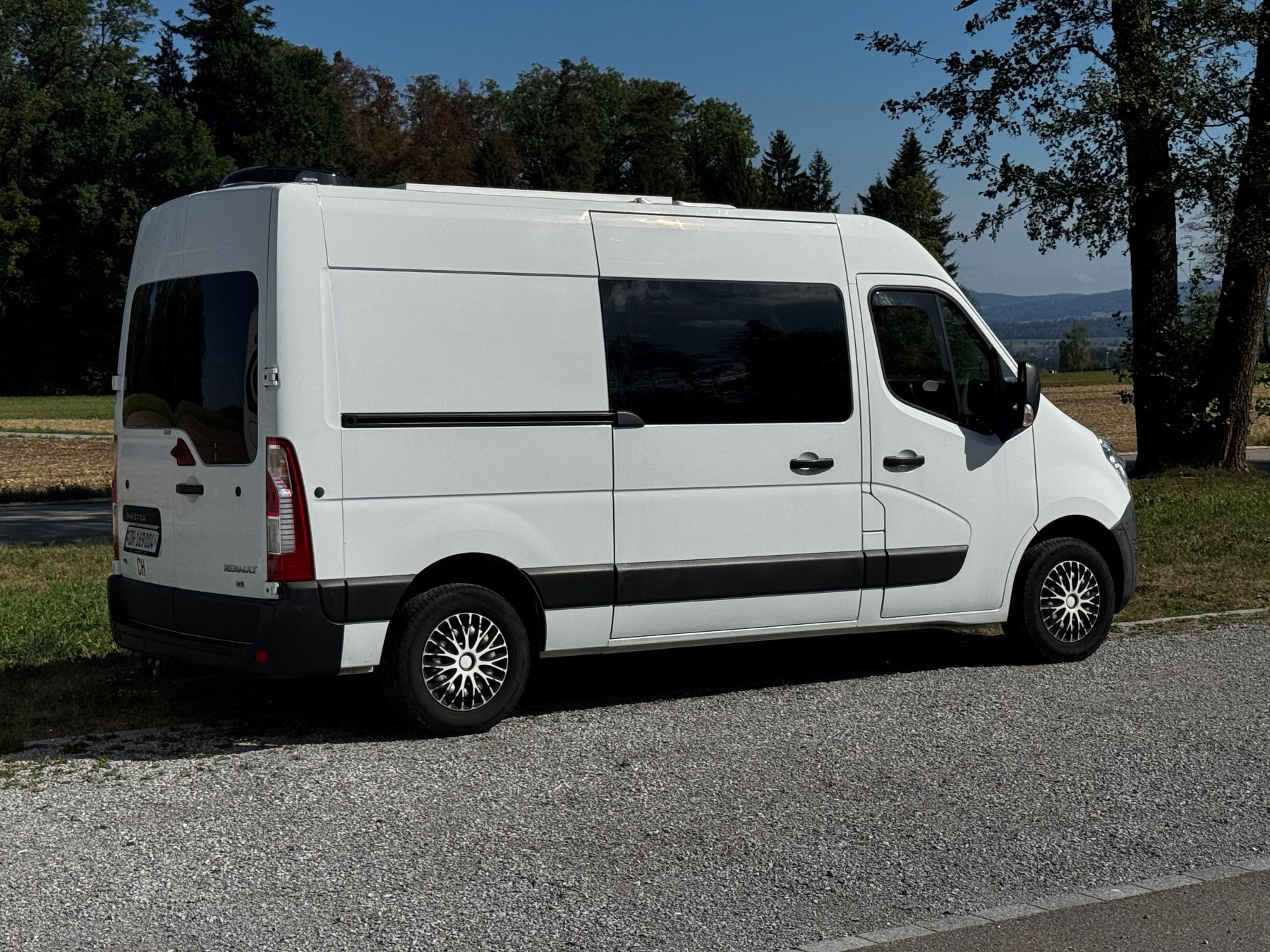 Renault Véhicules de camping: Renault Master Camper Van – D'occasion à Oetwil am See par flader85 1
