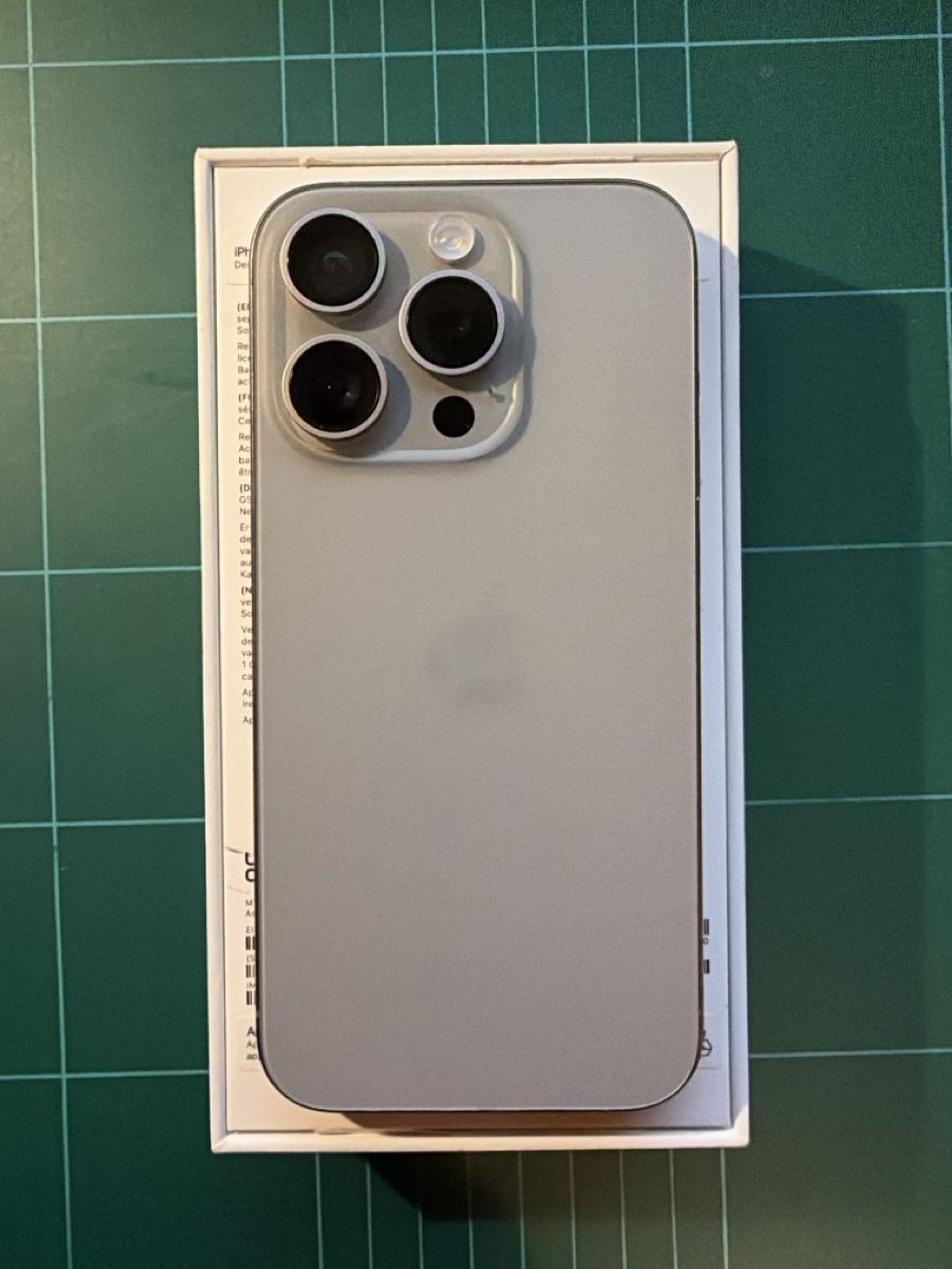 Apple Handys / Smartphones: iPhone 15 pro titanium 128gb – Gebraucht aus Apples von Xahhax 2