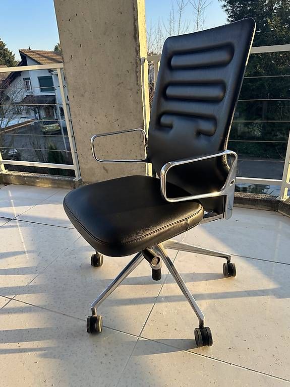 Vitra Stühle: Vitra Stuhl – Gebraucht aus Aarau Rohr von bogdra 1