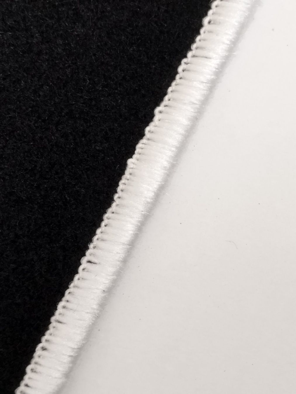 Tappeti & Tappetini: Velours Fussmatten BMW Z4 E89 2010-2015 – Nuovo e nell'imballaggio originale da Zürich venduto da Semco_Car_Mats1 5