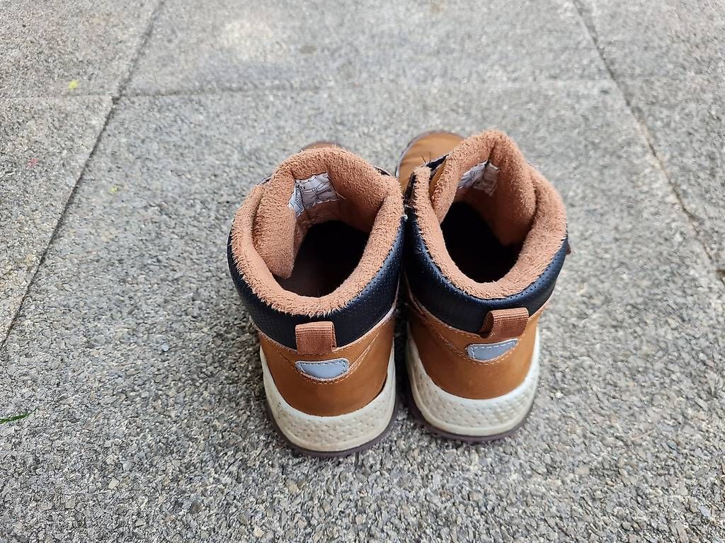 Schuhe für Jungen: Herbstschuhe warm Gr. 34 – Gebraucht aus La Heutte von tau_5vvl 1