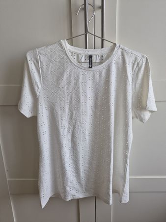 Damen T-Shirt weiss Lochstickerei Grösse L