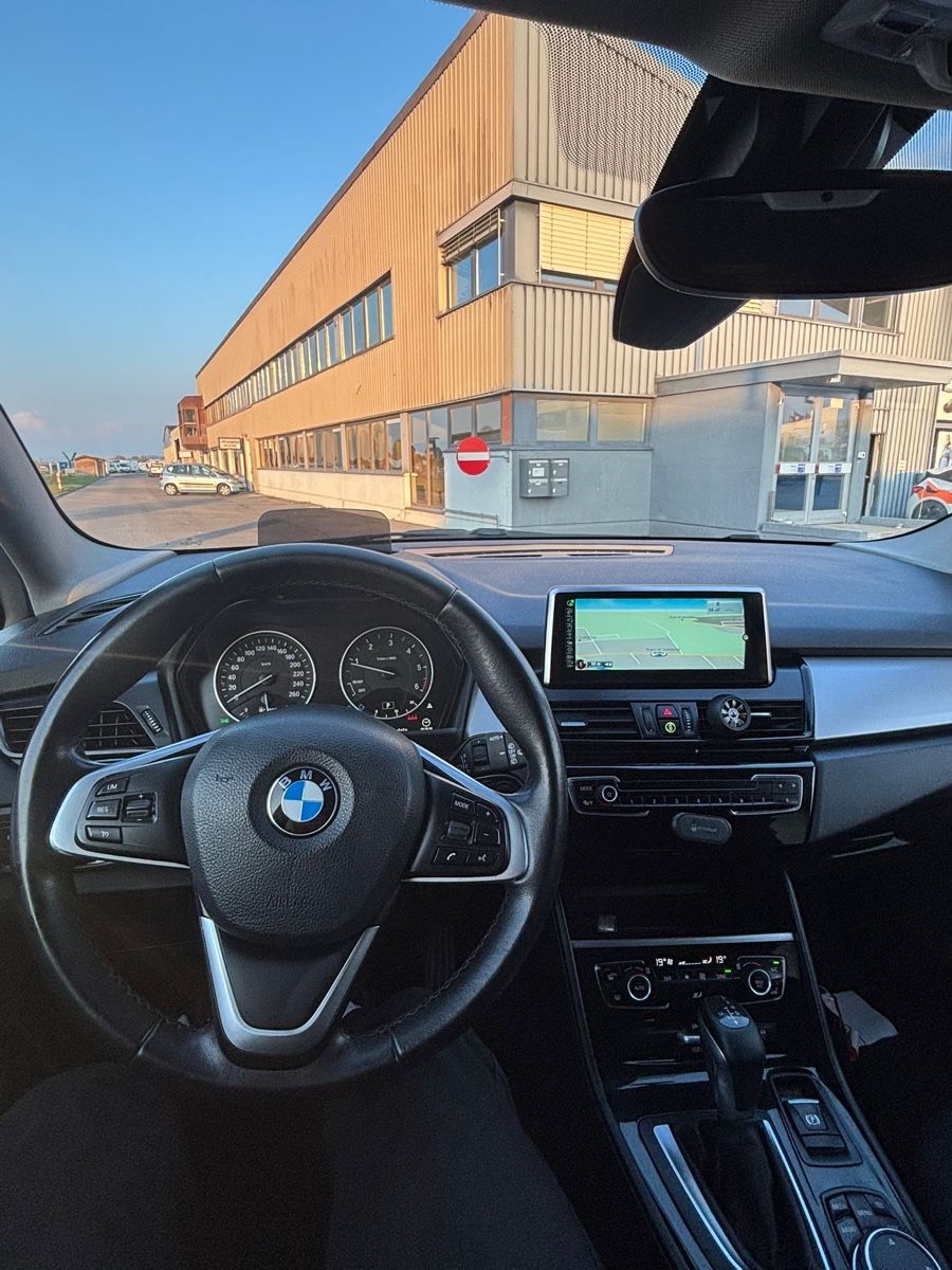 BMW Automobili: Bmw 218d gran tourer – Usato da Payerne venduto da val_sh7p 2