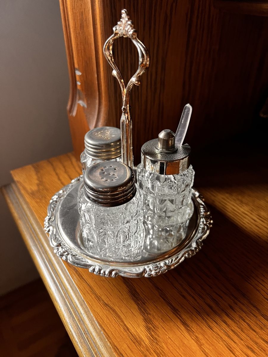 Services de table: Salz/Pfefferstreuer Glas – D'occasion à St. Gallen par sitoflek