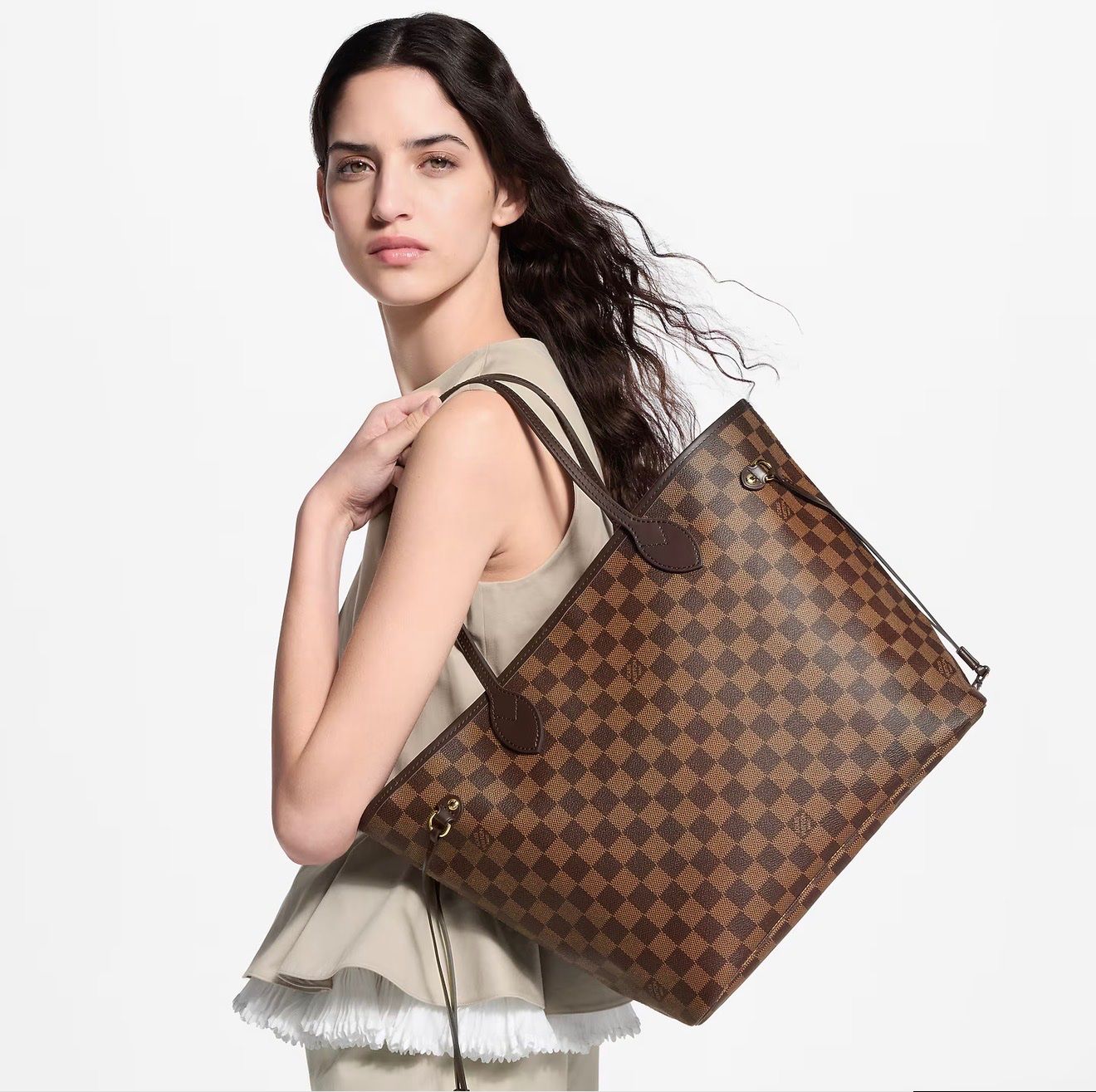 Louis Vuitton Sacs femmes: Louis Vuitton Neverfull – D'occasion à Reinach AG par RobbisB 2