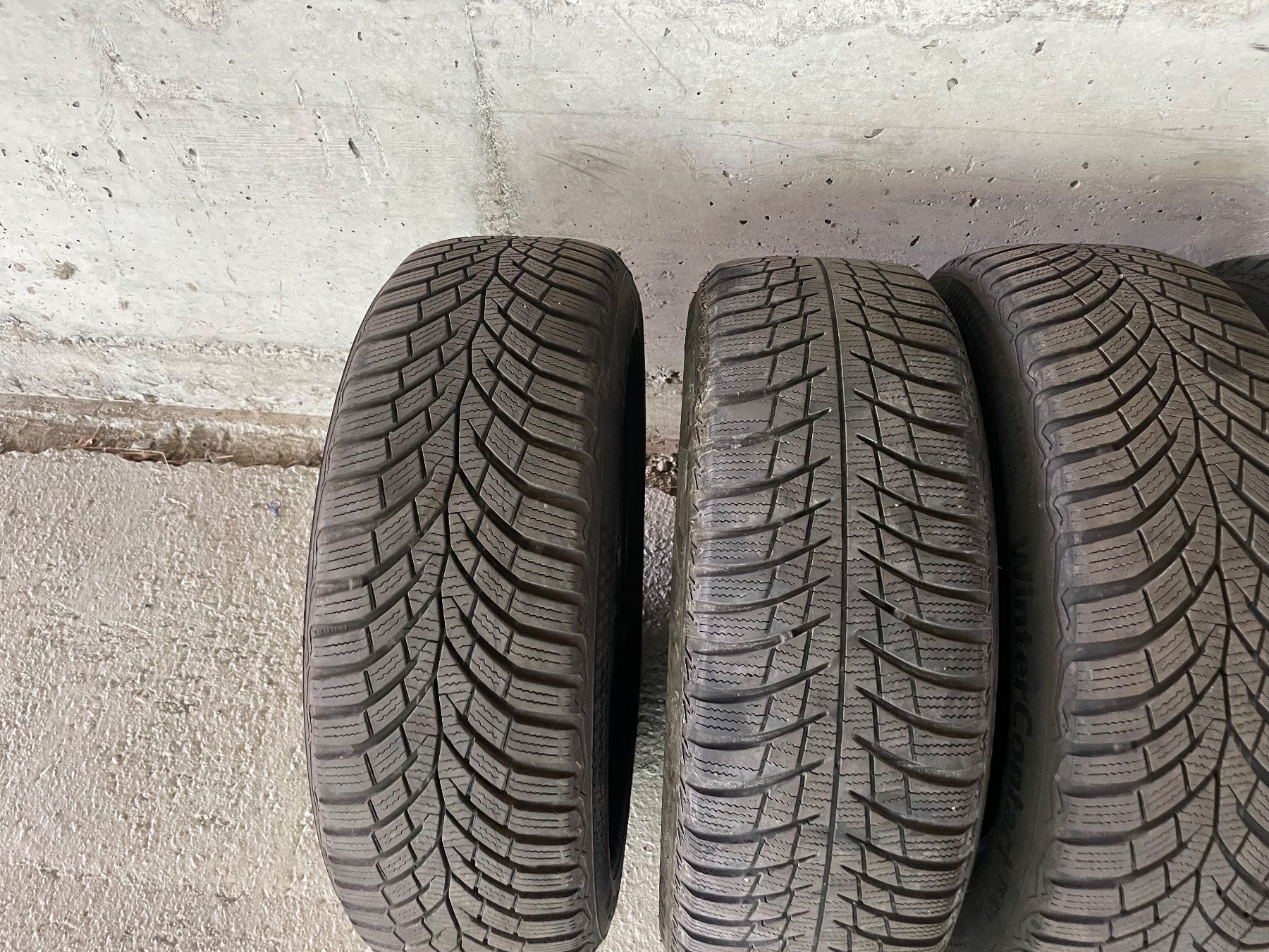 Pneumatici & Ruote complete: 4x 185/ 60 R15 Winterreifen – Usato da Einsiedeln venduto da VH_ 1