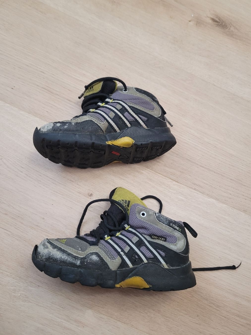 Scarpe per ragazzi: Wanderschuh Hr. 26 – Usato da Lupsingen venduto da sta_wgg5 2