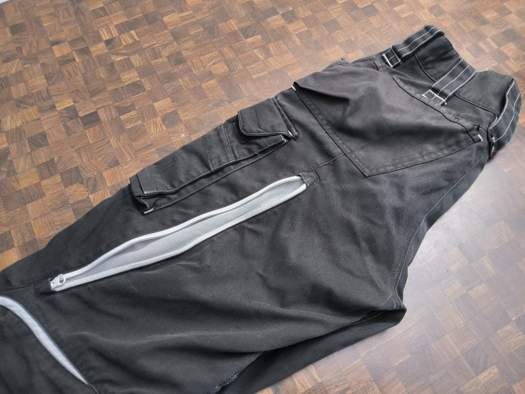 Engelbert Strauss Pantalons: Herrenhose Engelbert Strauss mit Belüftungsschlitze – D'occasion à Tann par ThoSchu 2