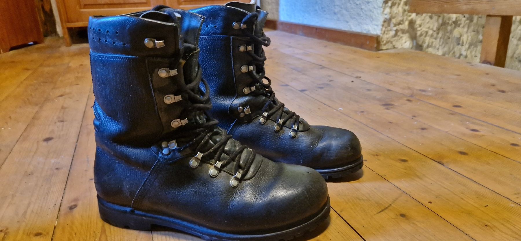 Chaussures hommes: Armeeschuh Gr 45  – D'occasion à wittnau par armin019