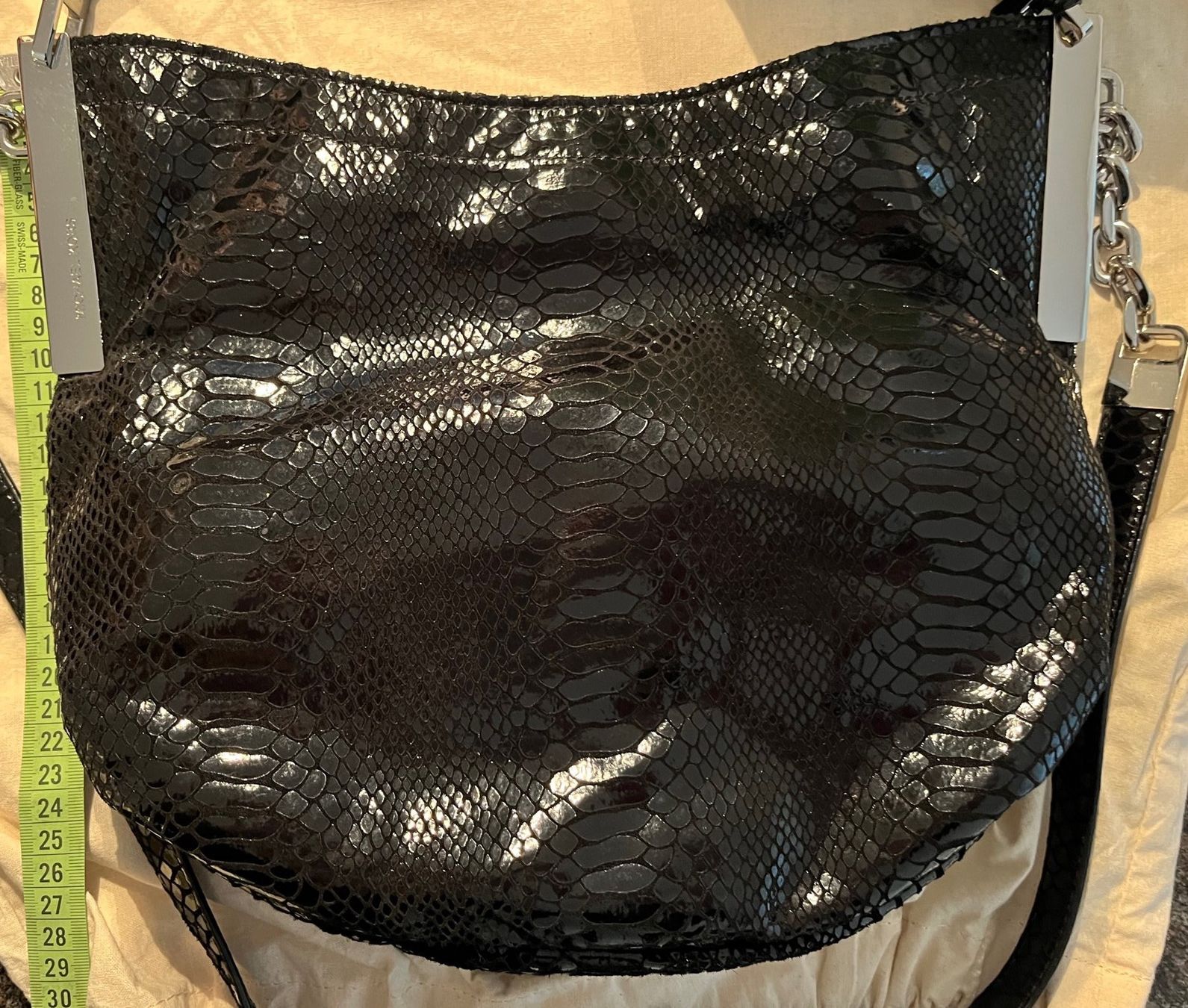 Michael Kors Taschen für Damen: Sac à main Michael Kors, cuir, effet Python, noir – Neu (gemäss Beschreibung) aus St-Prex von SoLu21 3