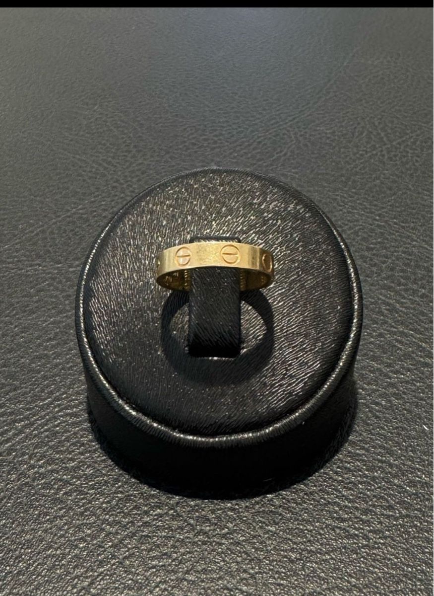 Cartier Anelli: Cartier Love Ring Yellow Gold 49 – Usato da Neuchatel venduto da Mia_G