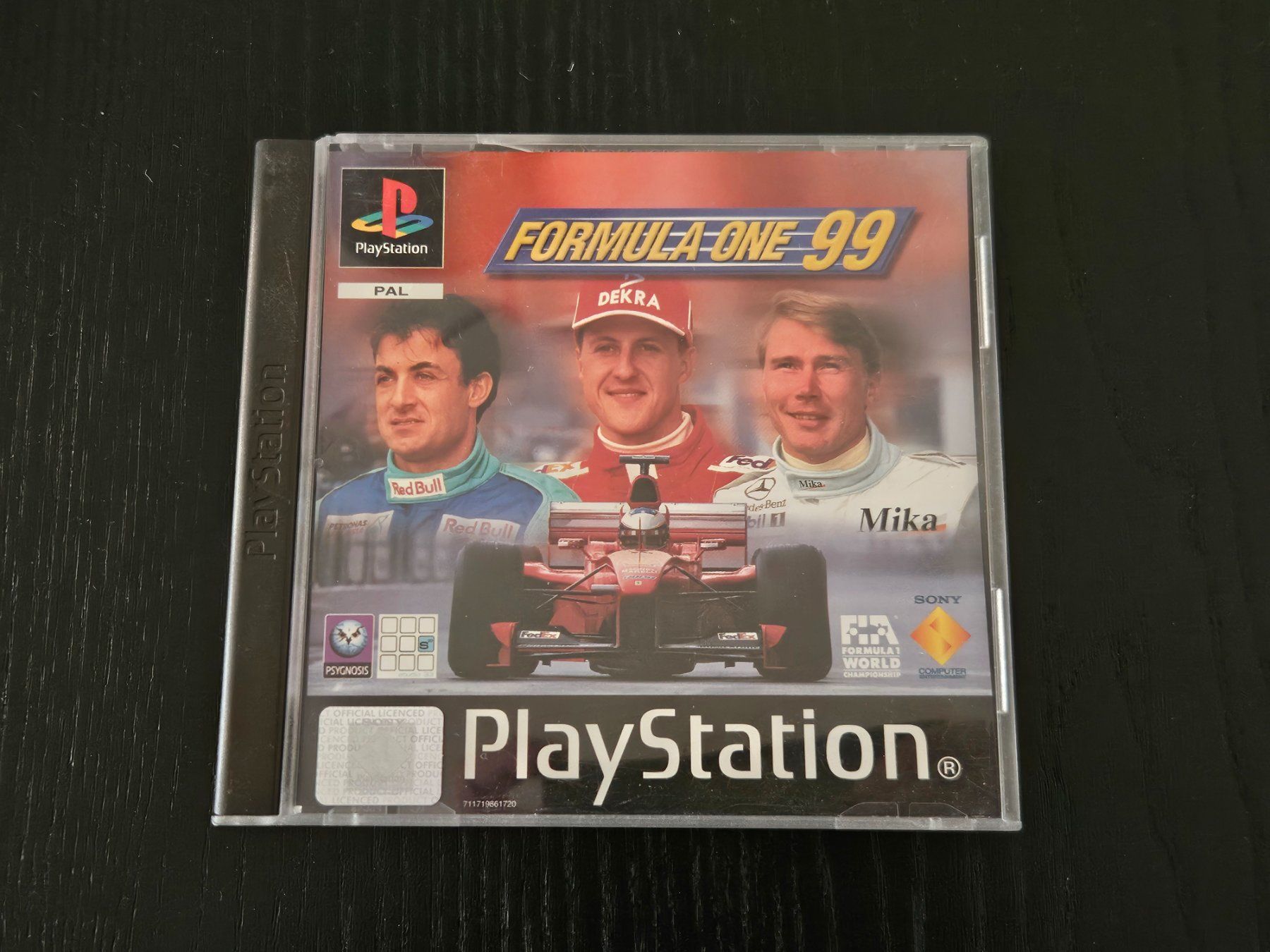 Sony Giochi: Formula One 99 (PS1) – Usato da Zürich venduto da sodamnme